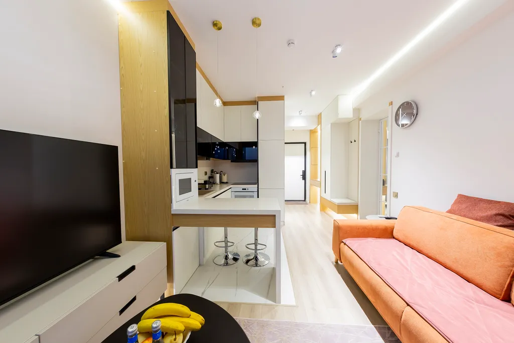 Уютная и теплая квартира в NRG U Tower