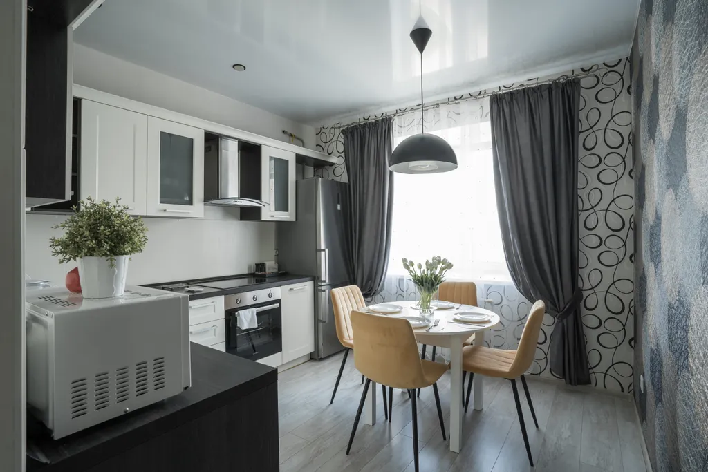 Красивая однокомнатная квартира в микрорайоне ГГМ рядом с СОК Юпитер