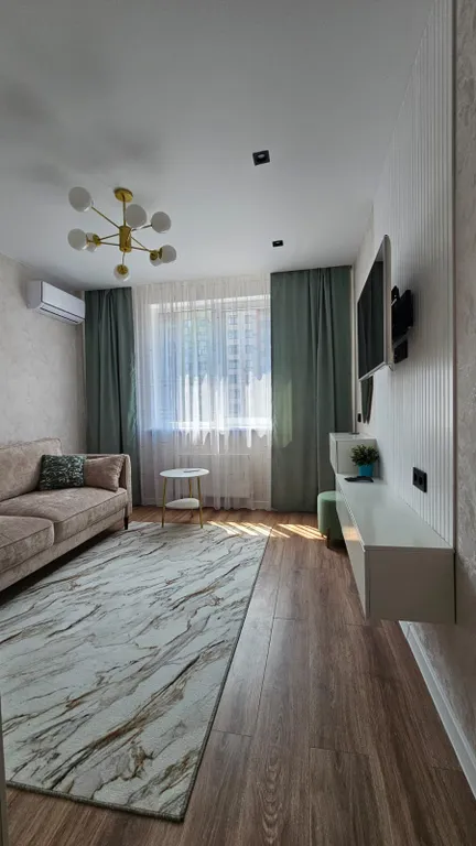 Современная 1- комнатная квартира со всеми удобствами