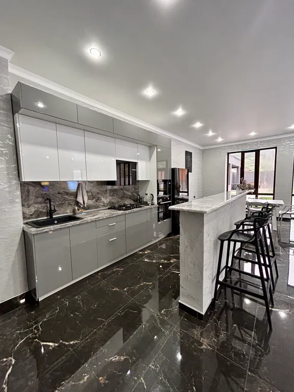 Дом в горах с теплым бассейном