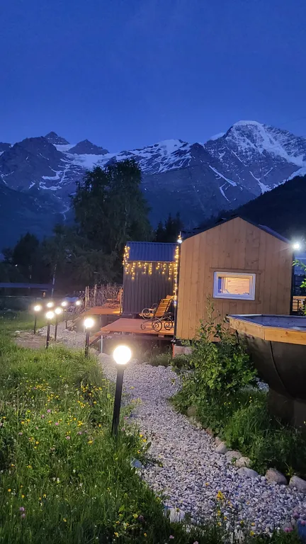 Гостинечный комплекс "Орлиный утес"