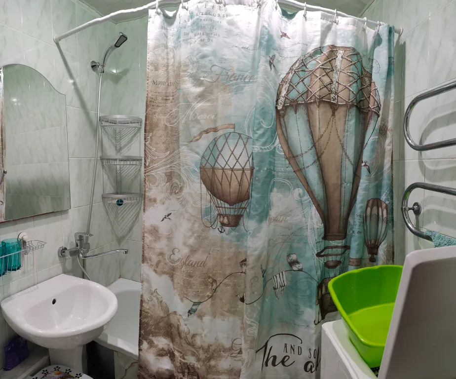 Просторная уютная 2-комнатная квартира с ремонтом в спальном районе