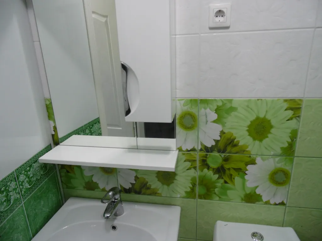 Апартамент в курортном городке с видом на море