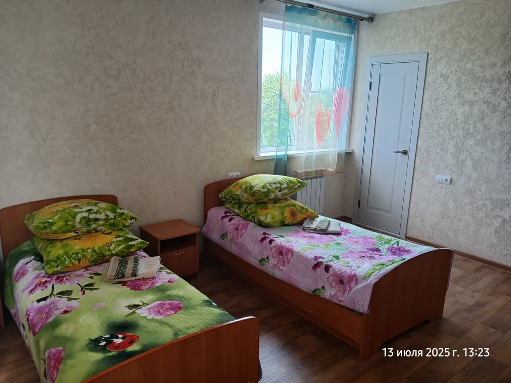 Двухместная комната в коттедже с гардеробной с балконом