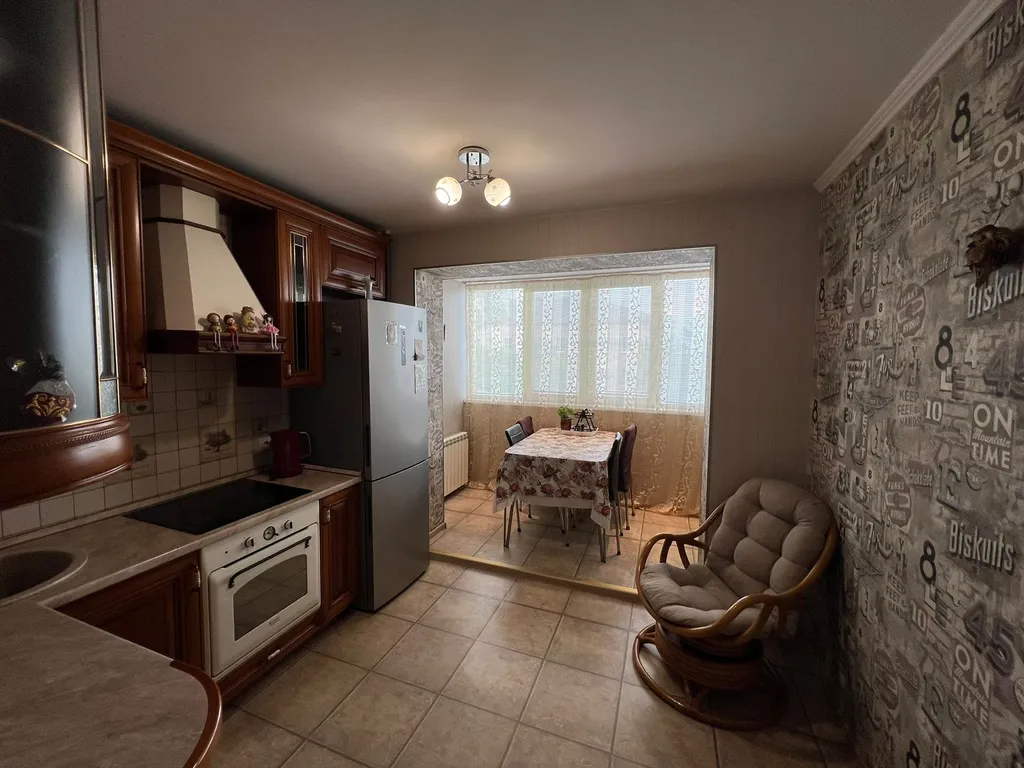 Уютная квартира в центре города — аренда посуточно в Артём