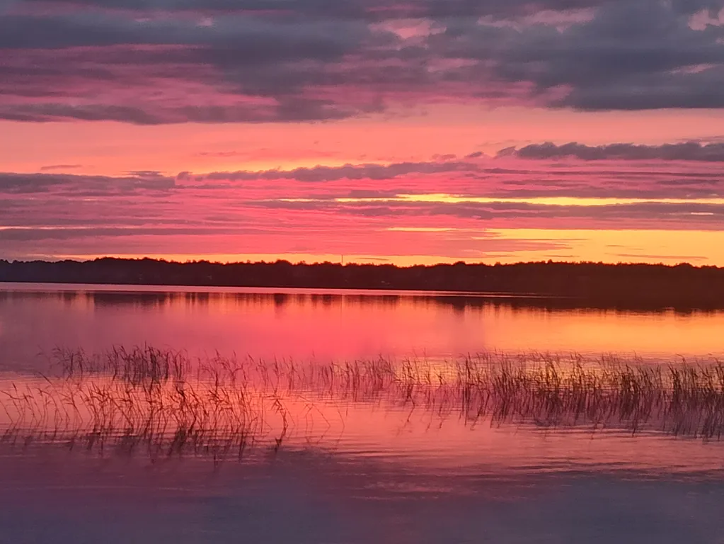 Коттедж Дом с видом на озеро — Крошнозеро