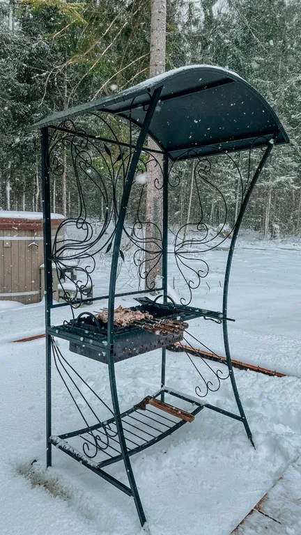 Шале в глэмпинге Лесариум с купелью и мангалом