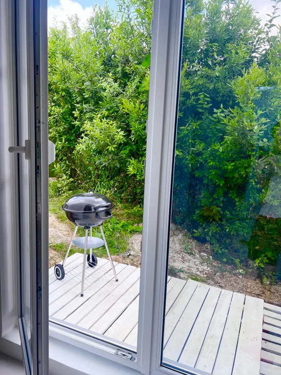 Современный дом с видом на природный парк