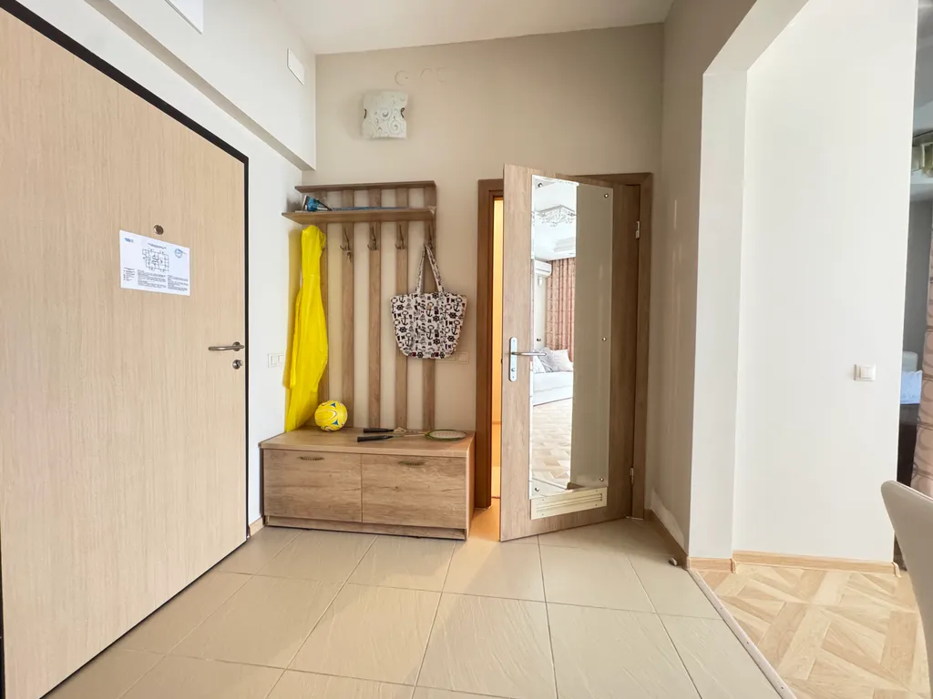 Уютная квартира в центре со своей террасой и бассейном