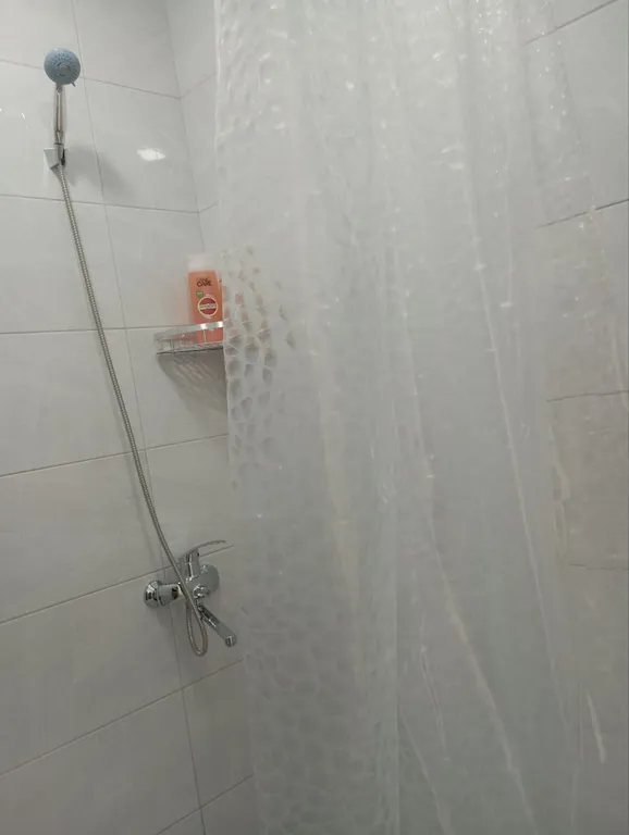 У набережной и пляжа Бриз