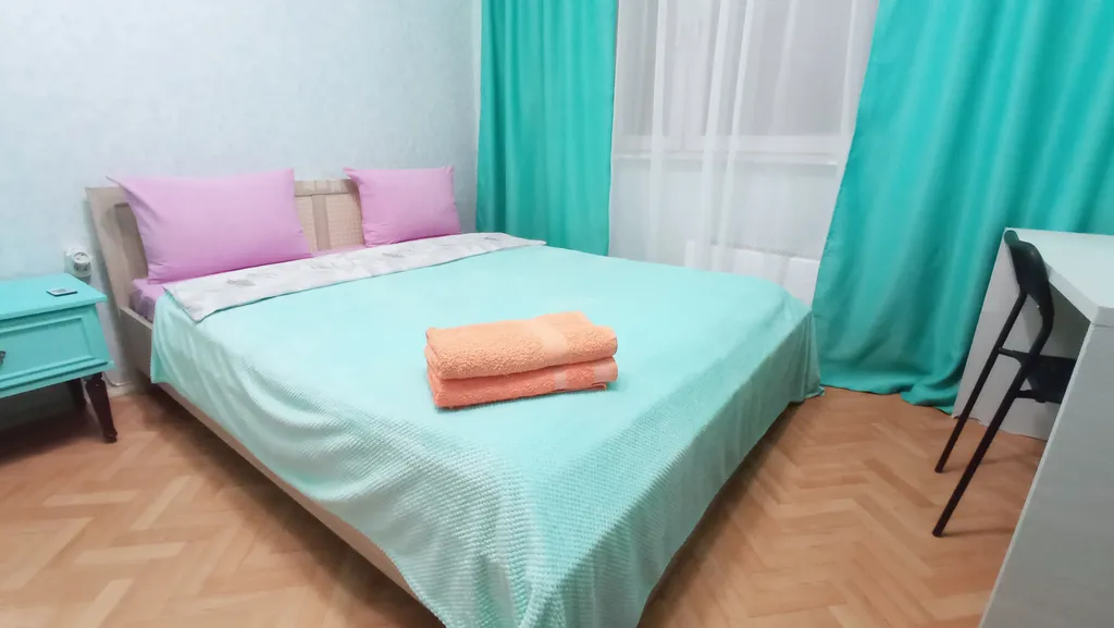 Двухкомнатная квартира, рядом с центром, вид на город и реку