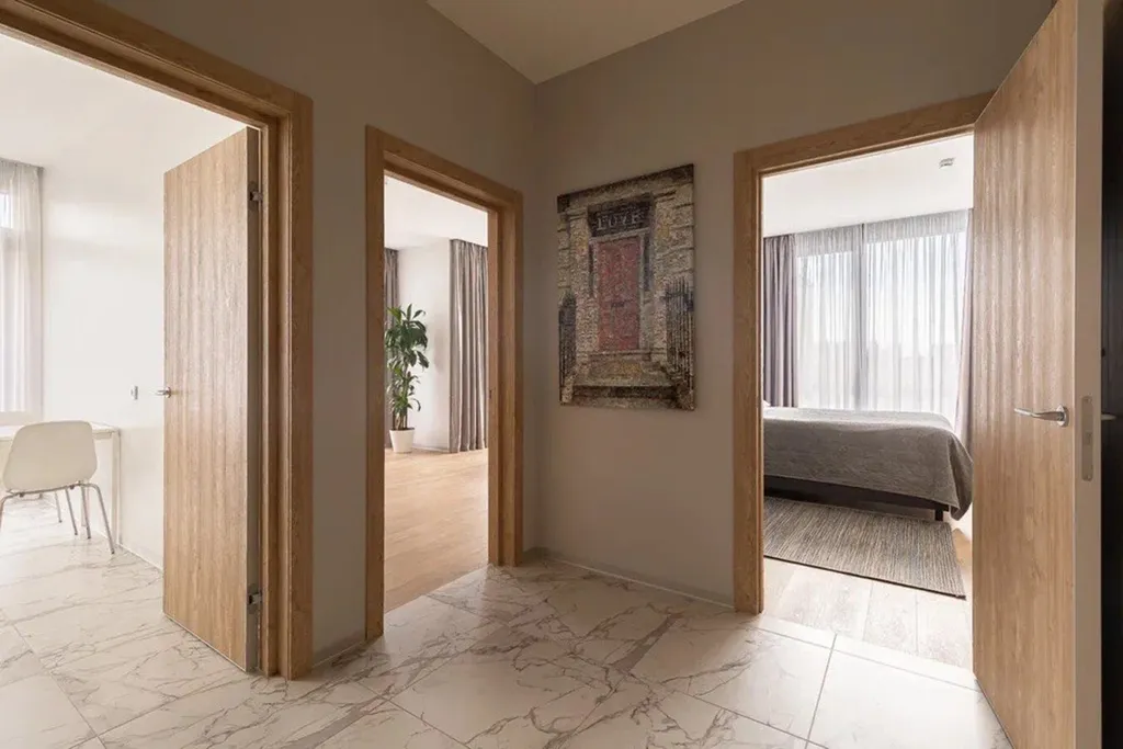 Охта Сьют 22