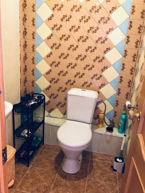 Солнечная квартира в центре города с видом на море