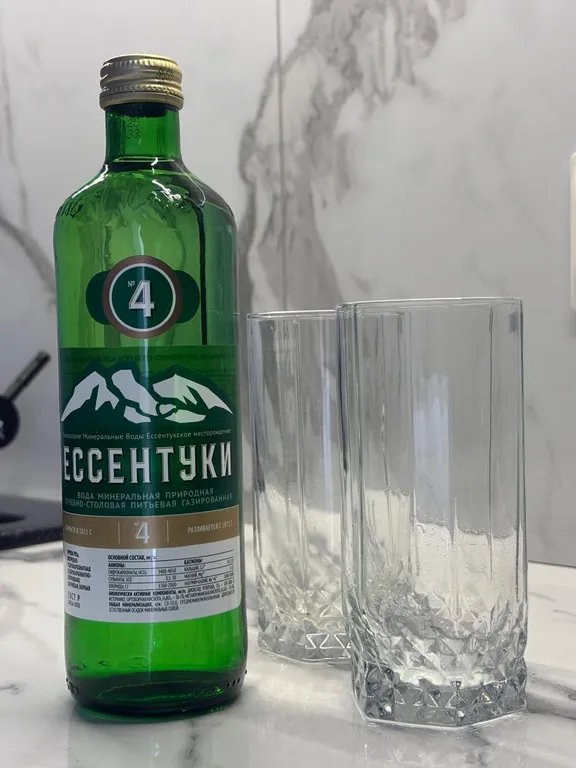 Новая квартира с видом на город и горы