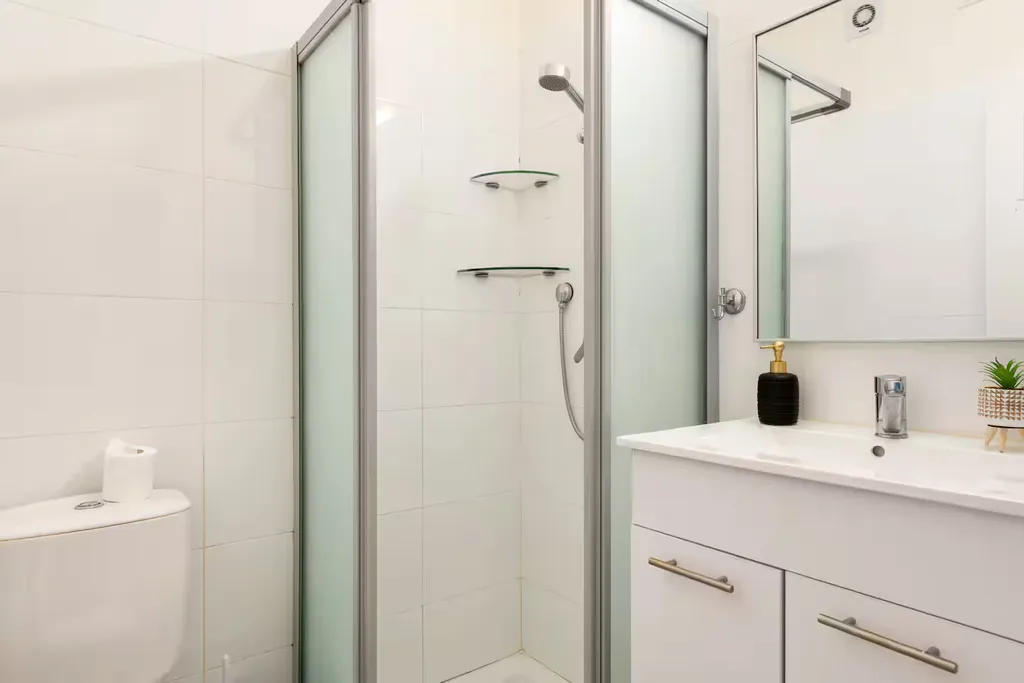 GW002 Gugel Waves Amazing Seaview & Garden Family Apartments