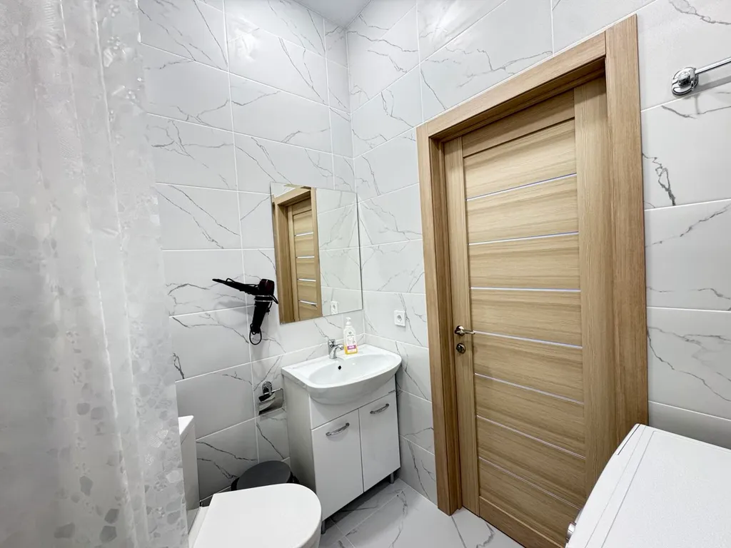 Коттедж Коттедж Уютный таунхаус с террасой и парковкой — Сочи