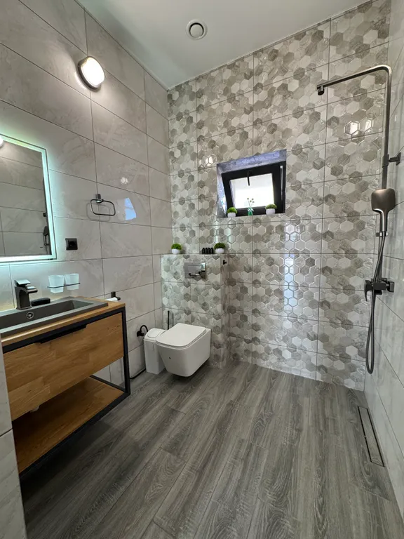 Апартаменты V с бассейном