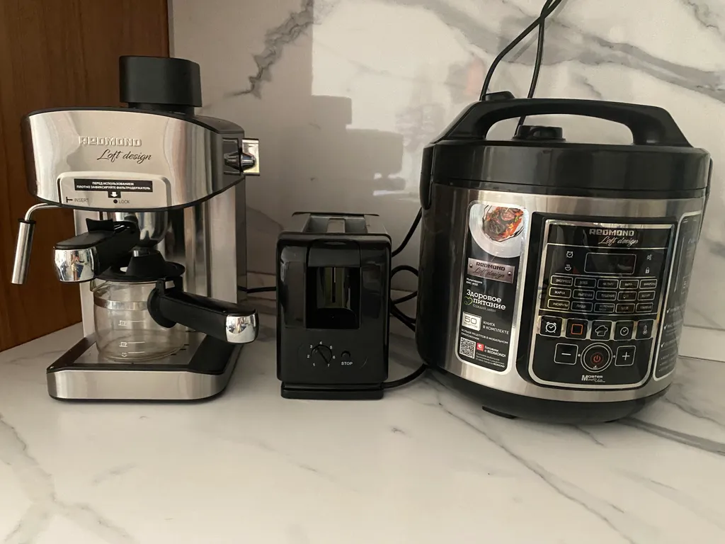 Яркая квартира в ЖК ХолидейХаус