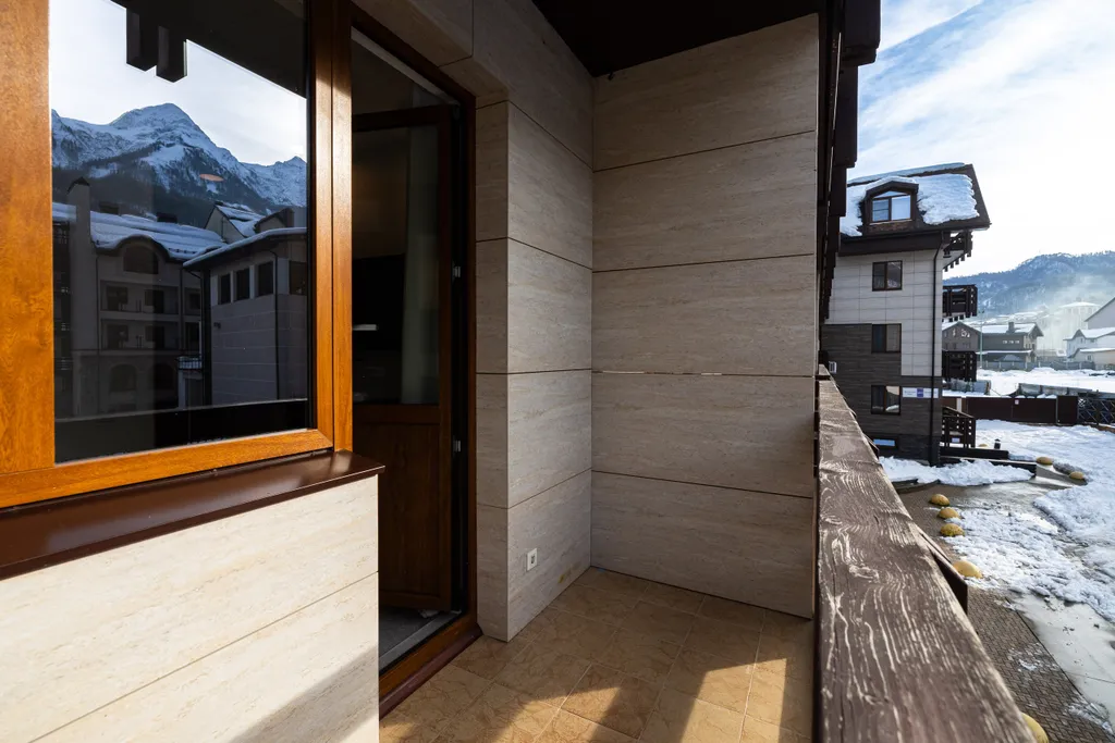 Современные дизайнерские апартаменты с потрясающим видом на горы