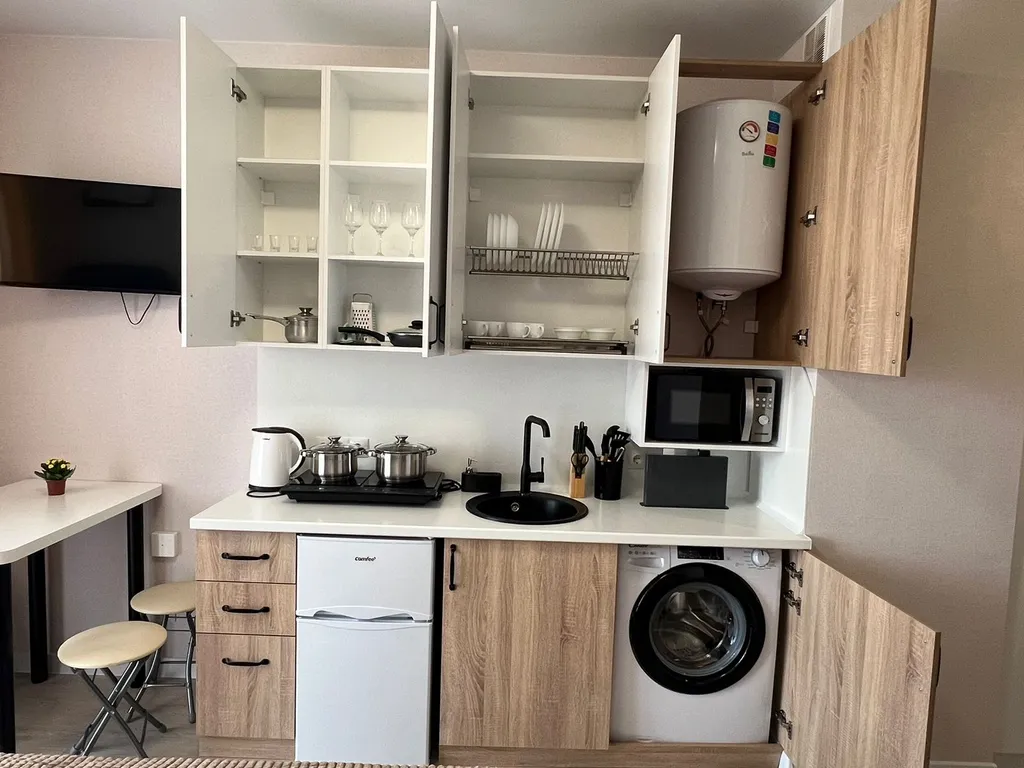 338 Cтудия с бассейном на 4 человека