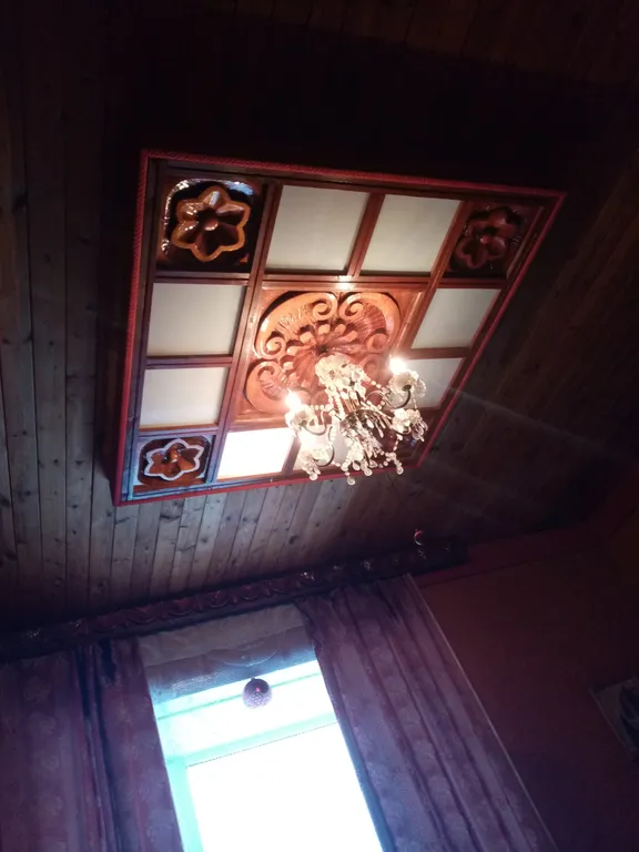 Дом на берегу реки в санаторно-курортной зоне