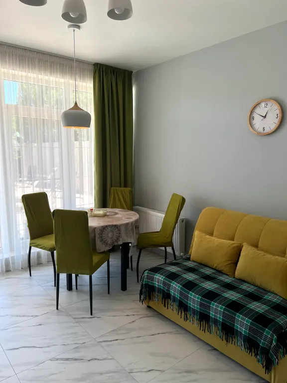 Коттедж «Семейный с видом на горы»