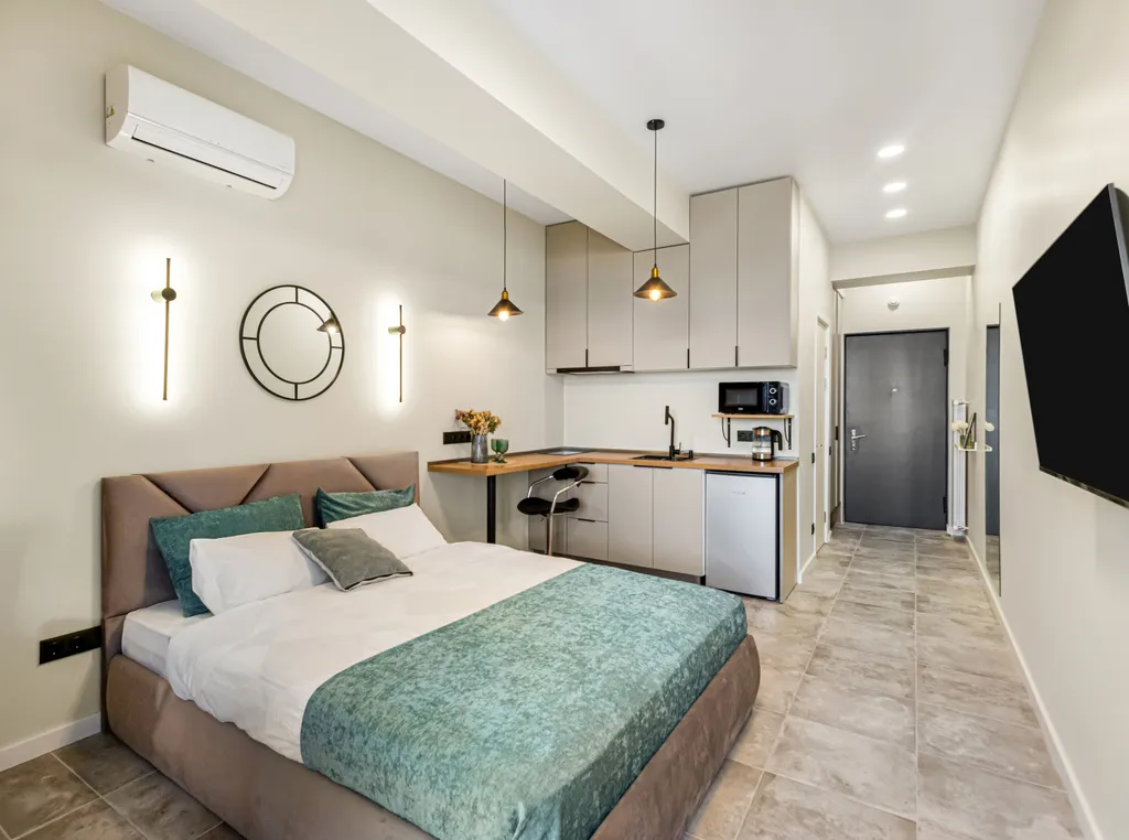 Studio University III