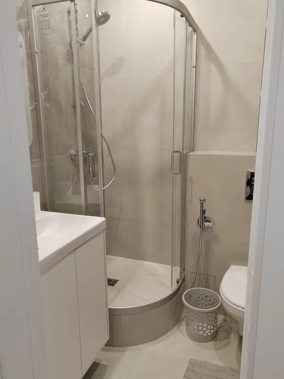 Уютная студия с панорамным окном