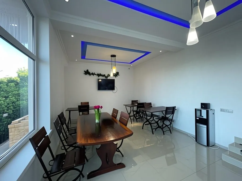 4-комнатный Дом