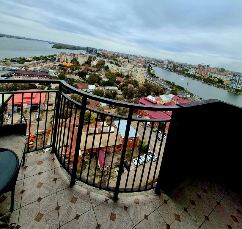 Квартира Видовая студия на реку Волга и город — аренда посуточно в Астрахань