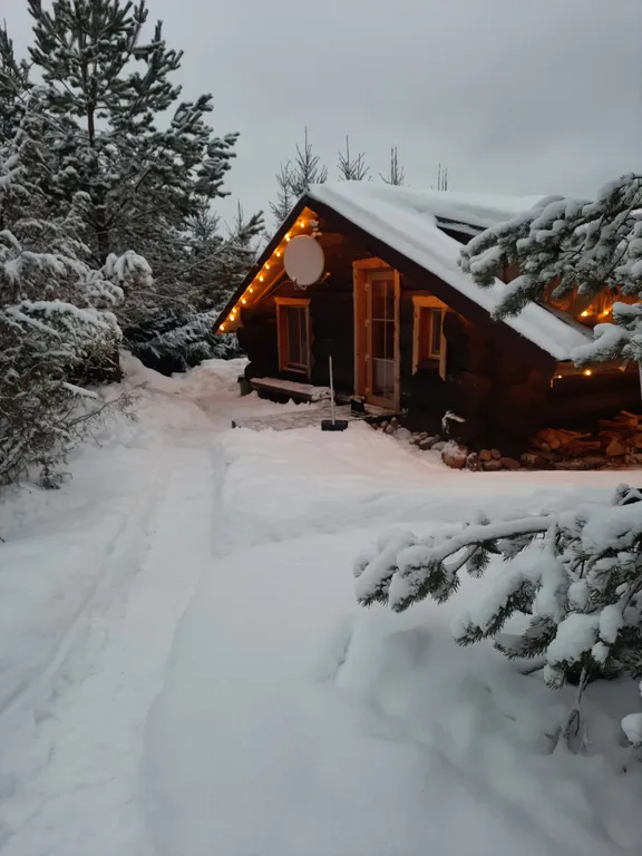 Домик с видом на озеро
