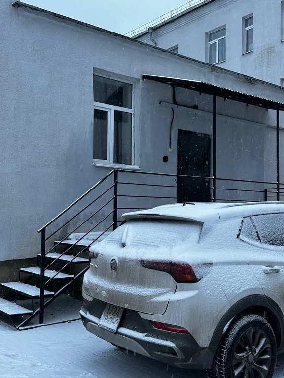 Удобная  квартира с отдельным входом и двумя спальнями