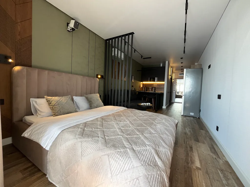 Апартаменты с видом на реку, проектором и игровой приставкой PS4