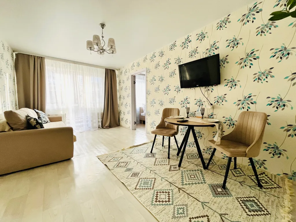 Двухкомнатные апартаменты с балконом Sinyaya ptichka