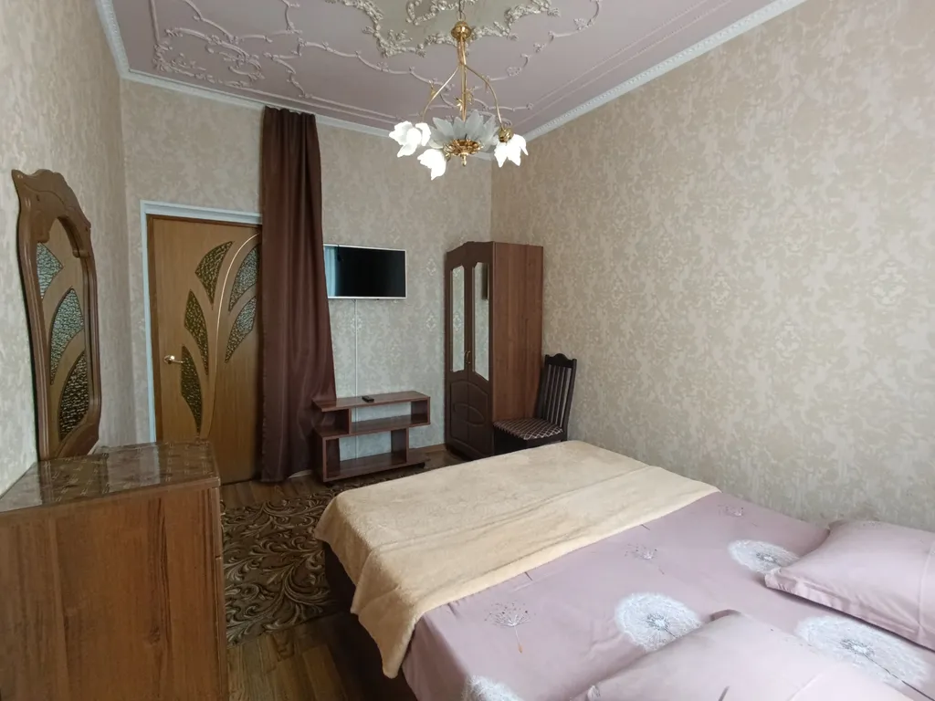 Целый этаж в доме из 4 комнат