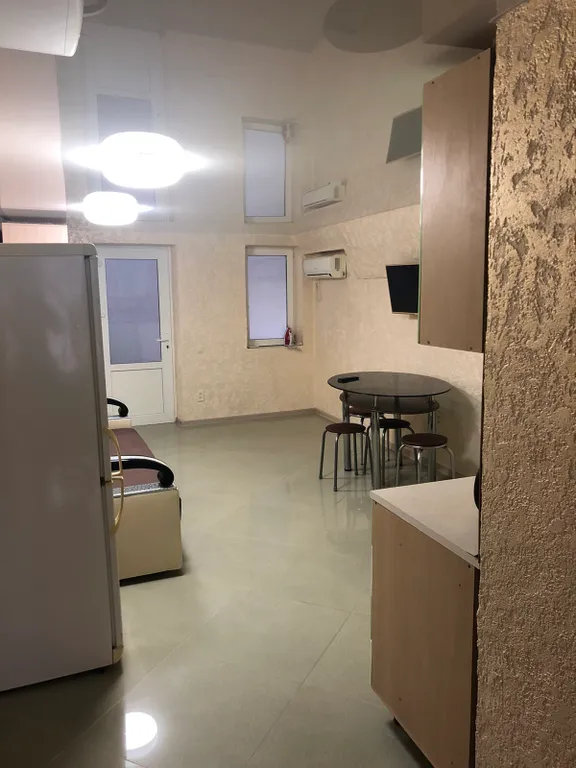 Апартаменты на Революции