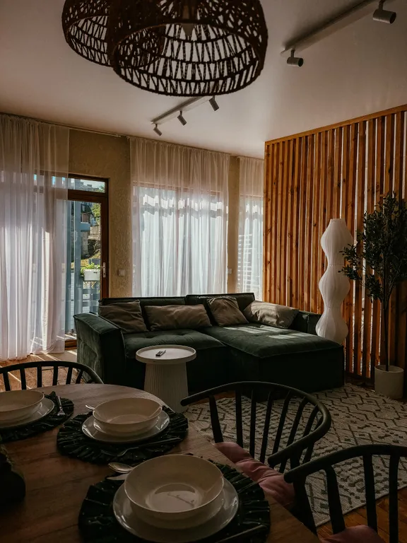 Отдельный дом с баней, террасой,джакузи, парковкой и мангальной зоной