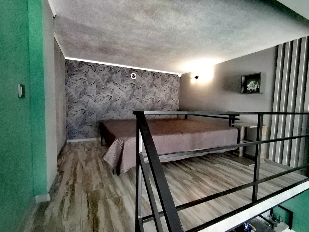 Уютная двухуровневая студия