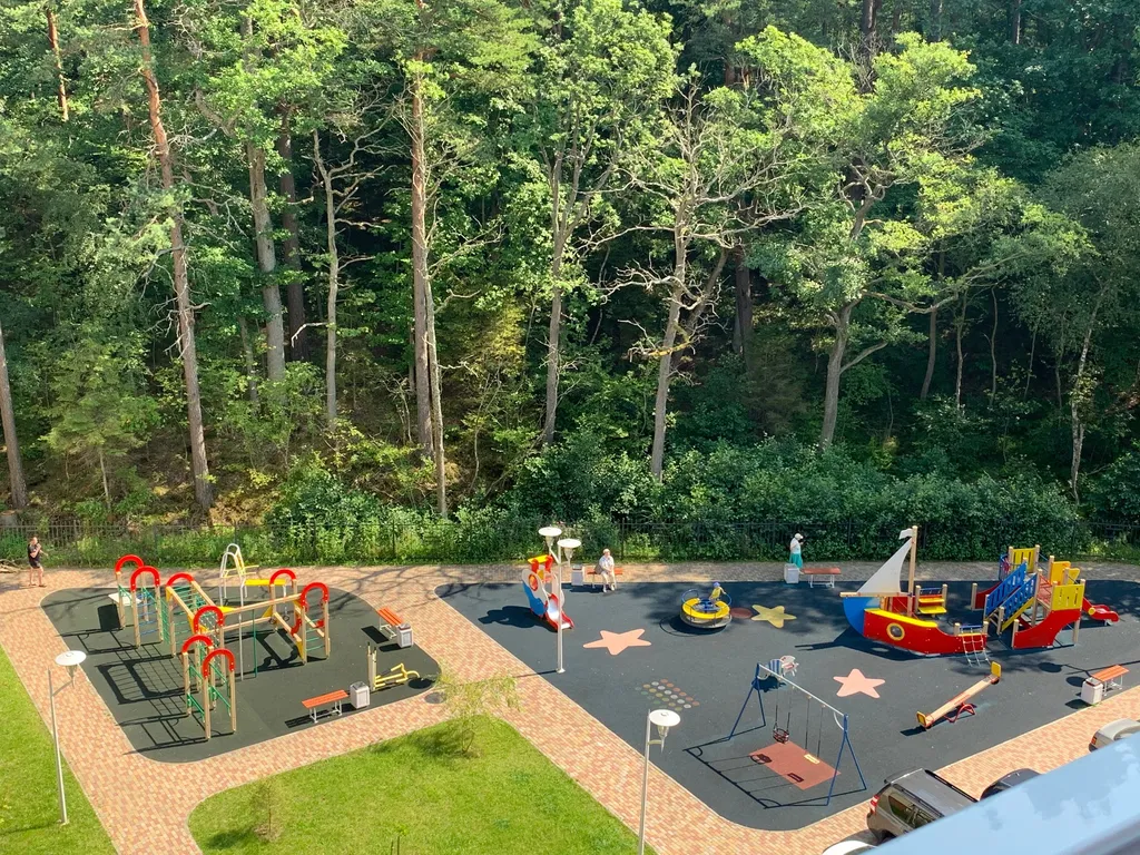 Апартаменты у озера тихое, с видом на лес