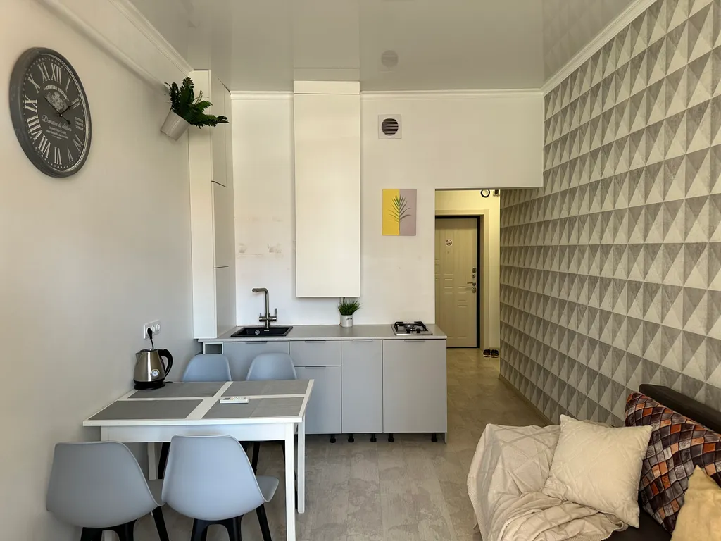 Евродвушка на берегу моря