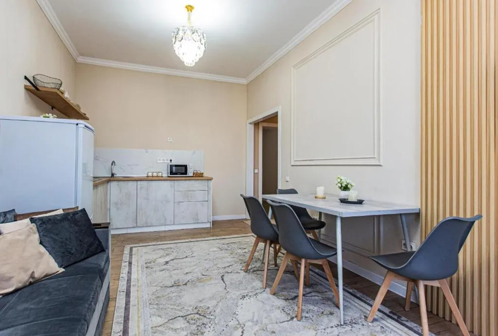 3-ком квартира Bayhouse около ТРЦ MEGA Alma-Ata для 6-х гостей