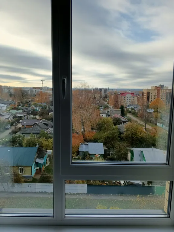 Современная квартира с большой парковкой для авто