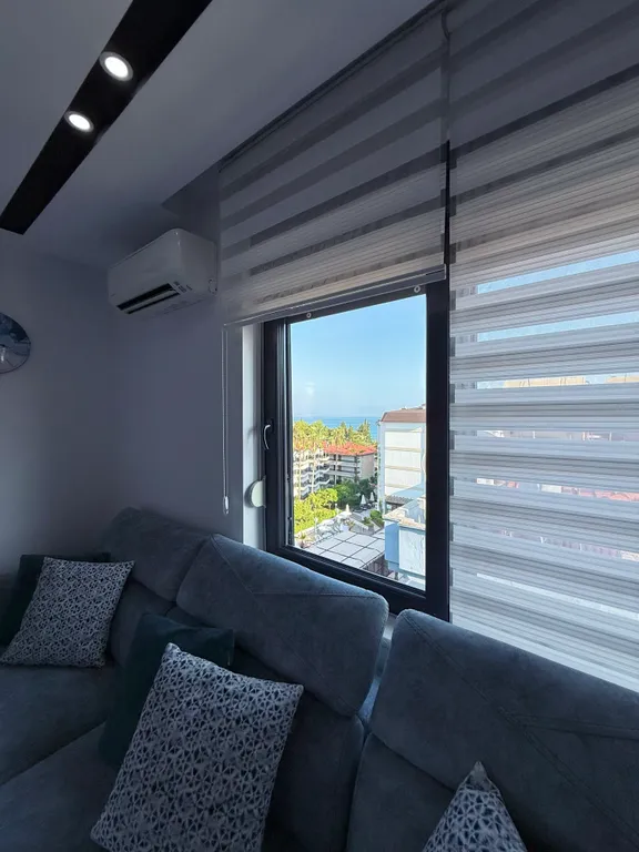 Sea View 2BD Flat 100m to the Beach