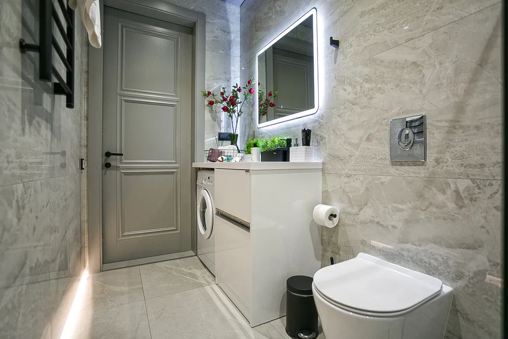 Гранатовый. На большую семью, вид на лес