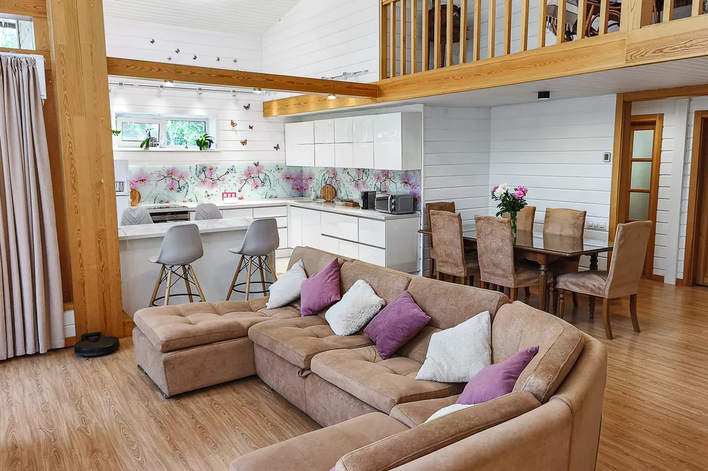 Вилла на берегу Ангары