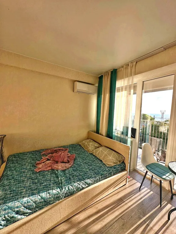 У самого черного моря - три минуты до пляжа