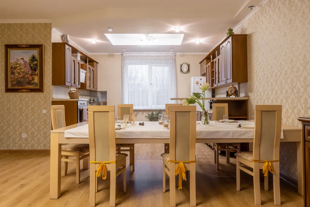 Большой коттедж на берегу Волги