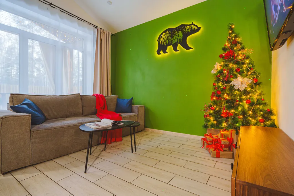 Дом с баней с выходом в лес