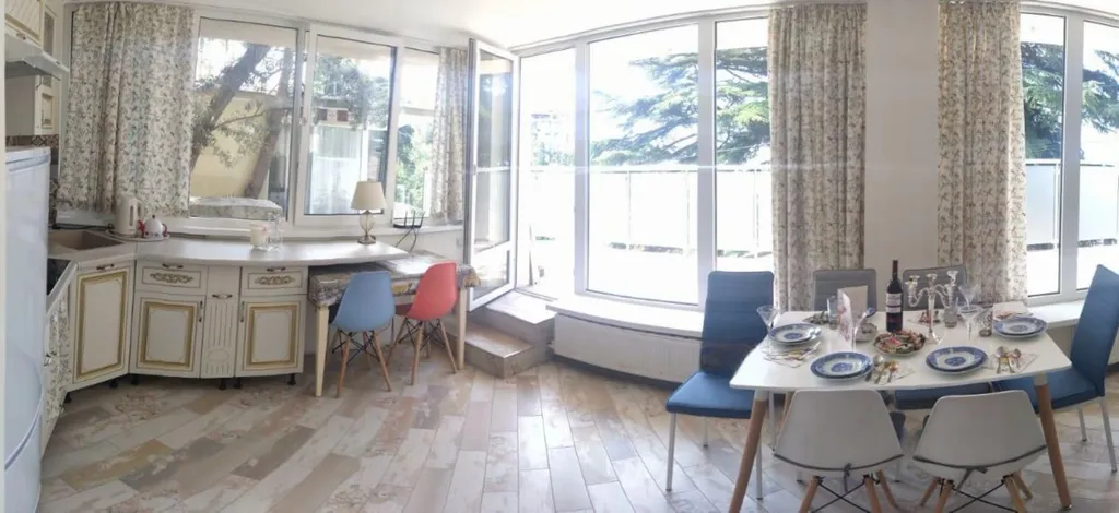 Люкс с видом на море и большим балконом 102