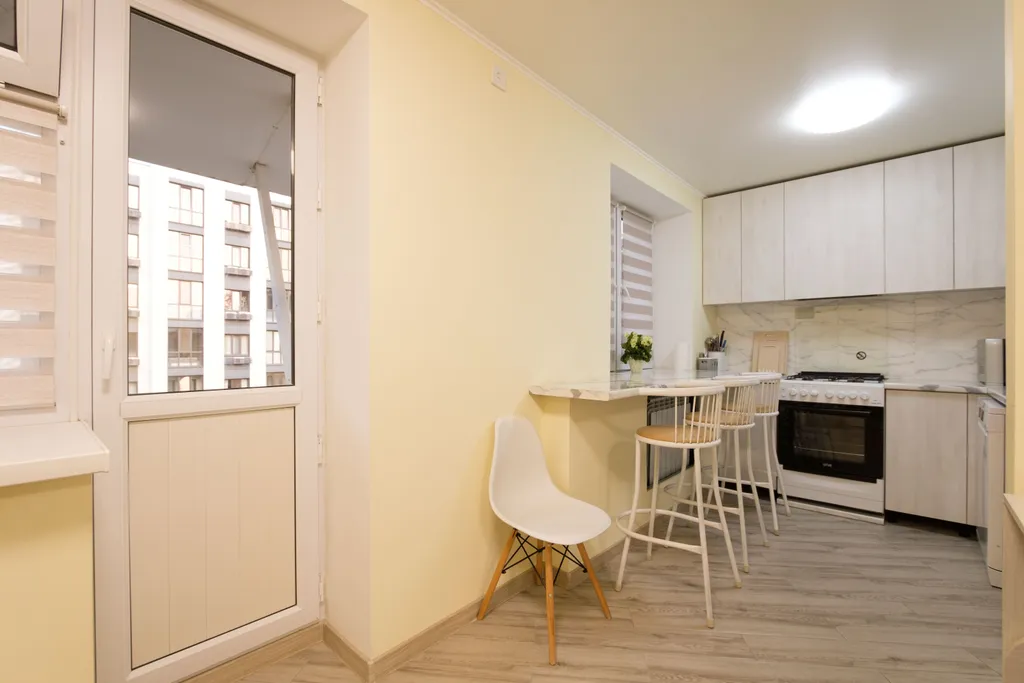 Светлая и уютная 2 комнатная квартира в центре прямо у станции метро